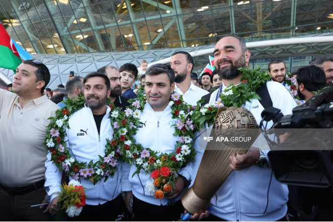 Avropa çempionu olan Azərbaycanın minifutbol yığması Vətənə qayıdıb 