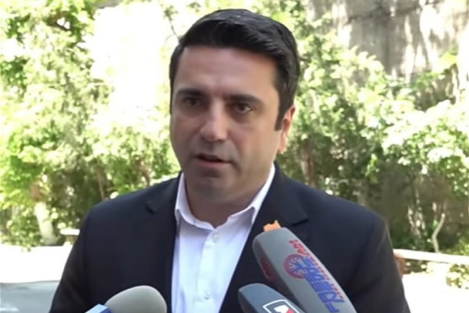 Alen Simonyan: “Seçkilərdə uduzsaq müxalifətə keçməyə hazırıq” 