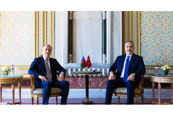 Ceyhun Bayramov İstanbulda Hakan Fidanla görüşüb