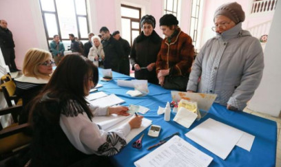 Bölgənin ən demokratik ölkəsi hansıdır?- TƏHLİL
