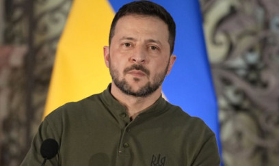 "Rusiya hər ay on minlərlə hərbçisini itirir" - Zelenski