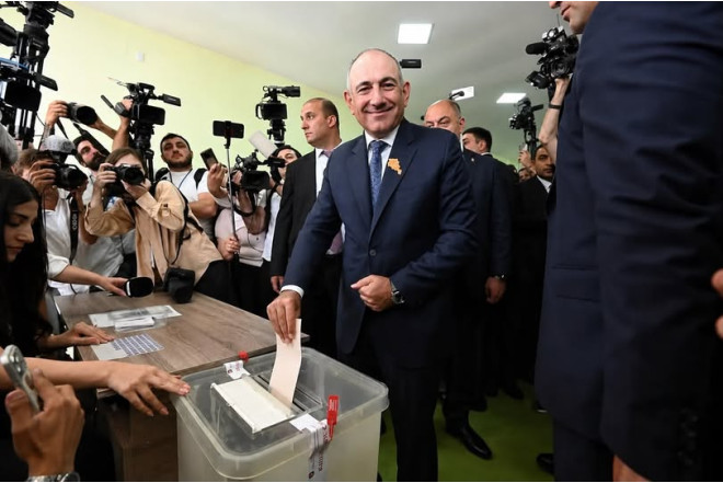 Ermənistanda seçki bitdi: Paşinyanı çətin dövr gözləyir?