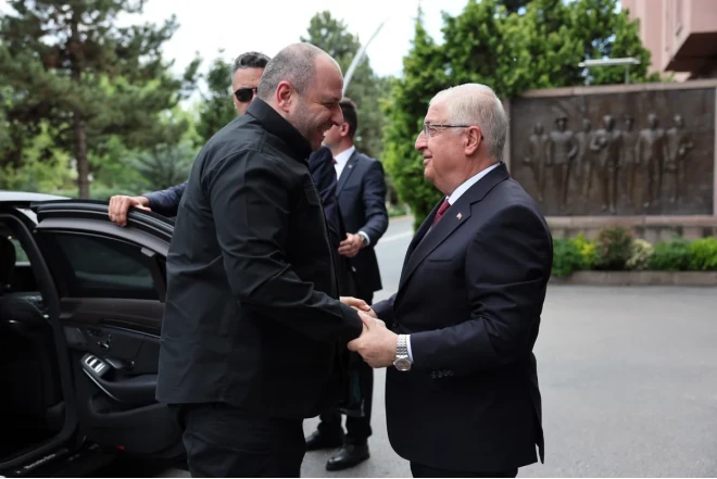 Yaşar Gülər  Rüstəm Umerovla görüşüb 