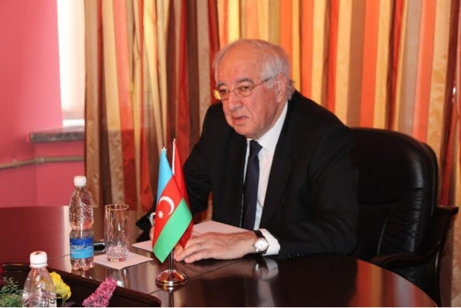 Hidayət Orucov vəfat edib 