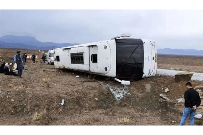 Avtobus dərəyə aşdı - 28 ölü, yaralılar var