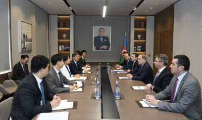 Ceyhun Bayramov Koreya xarici işlər nazirinin müavini ilə görüşüb 
