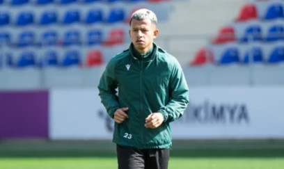 "Neftçi" futbolçusu Cordan Rezabala ilə vidalaşıb 