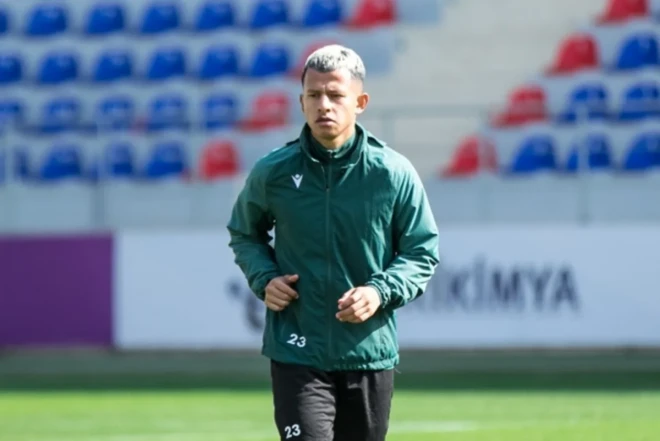 "Neftçi" futbolçusu Cordan Rezabala ilə vidalaşıb 