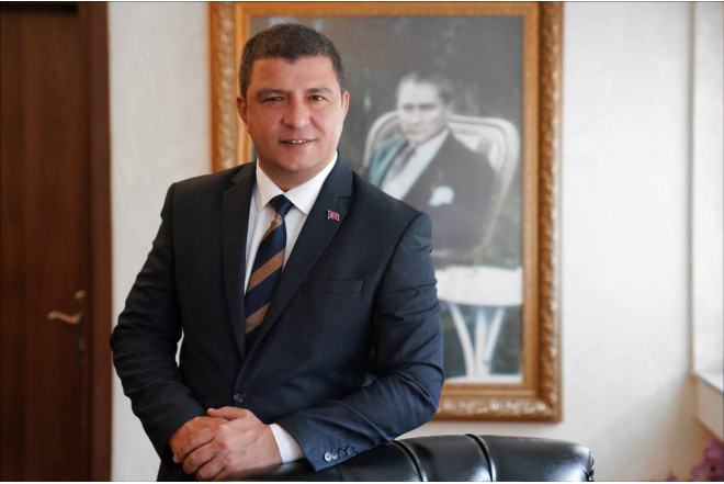 Türkiyədə bələdiyyə sədri CHP-dən istefa edib 