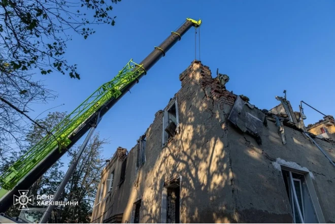 Rusiya Xarkovda binanı vurdu: 1 ölü, 9 yaralı