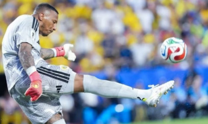 Kürasaonun qapıçısı mundialda rekorda imza atdı 