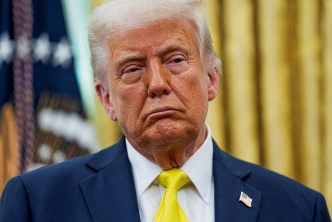 Vaxt Donald Trampın əleyhinə işləyir