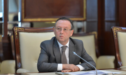 "Hüquq deyil siyasət önə çıxıb" 