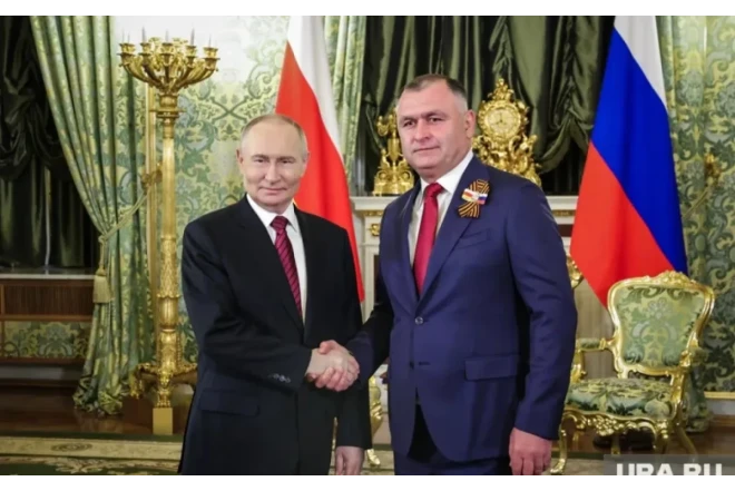 Prezidentlikdən istefa verib, Putinin müşaviri oldu