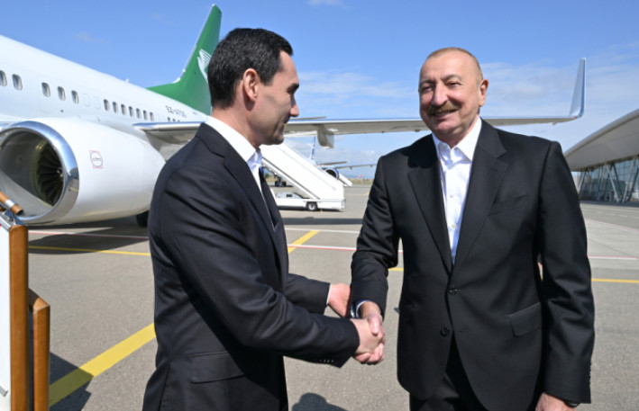 İlham Əliyev Türkmənistan Prezidentini Füzulidə belə qarşıladı - FOTOLAR