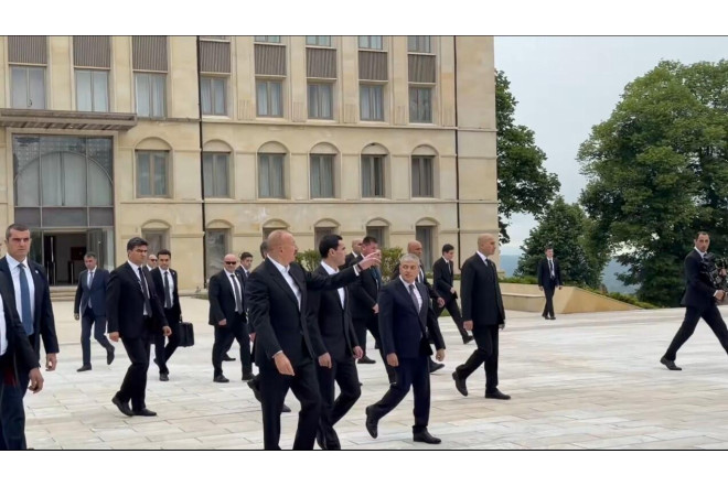 Prezident və Sərdar Berdiməhəmmədovun Şuşa gəzintisindən görüntülər