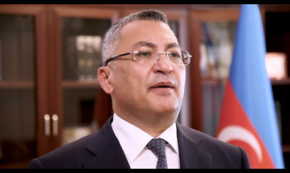 Rövşən Rzayev 66 yaşlı Aparat rəhbəri ilə bağlı qərar verdi - FOTO