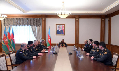 Müdafiə naziri yeni generallara rütbələrini təqdim edib– FOTOLAR