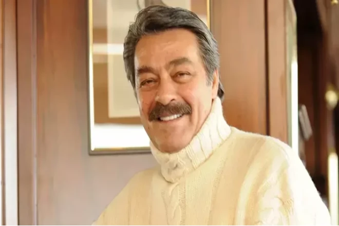 Kadir İnanır vəfat edib 