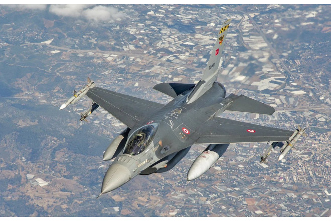Somalidə Türkiyə F-16-ları Əl-Şəbab hədəflərini vurub 