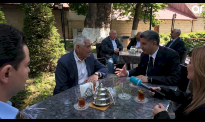 İcra başçısı çayxanaya getdi, sakinləri dinlədi - VİDEO
