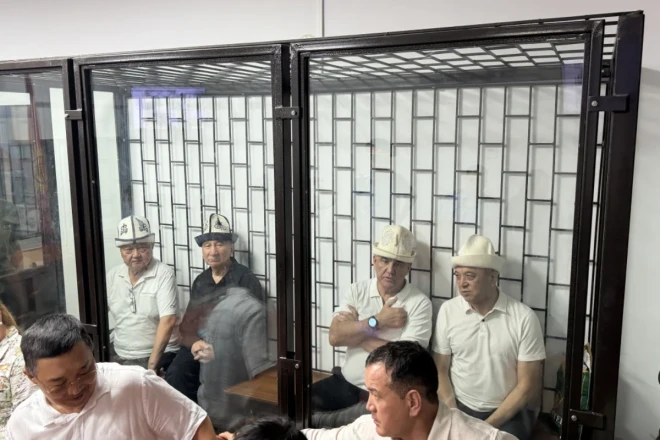 Qırğızıstanda dövlət çevrilişinə cəhd işi üzrə keçmiş yüksəkvəzifəlilərə hökm oxundu 