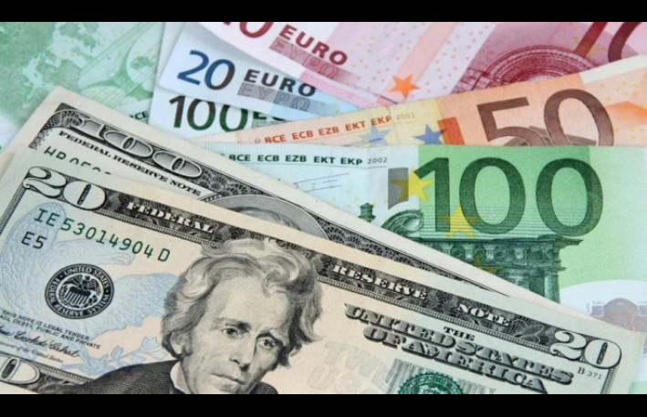 Dollar almaq istəyənlərin NƏZƏRİNƏ 
