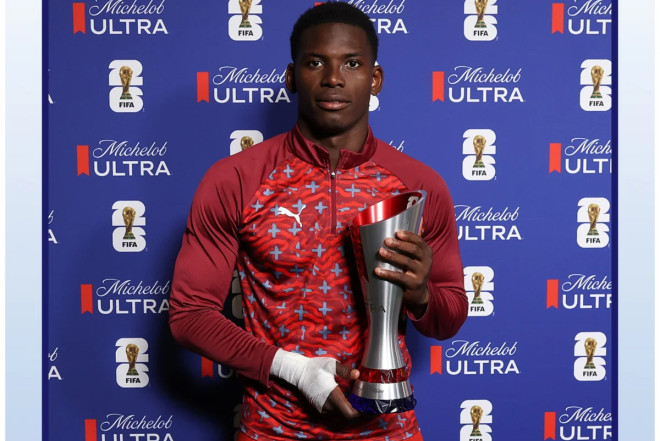 Brel Embolo İsveçrə - Əlcəzair oyununun ən yaxşı futbolçusu seçilib
