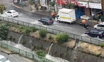 İstanbulu su  basdı- Foto