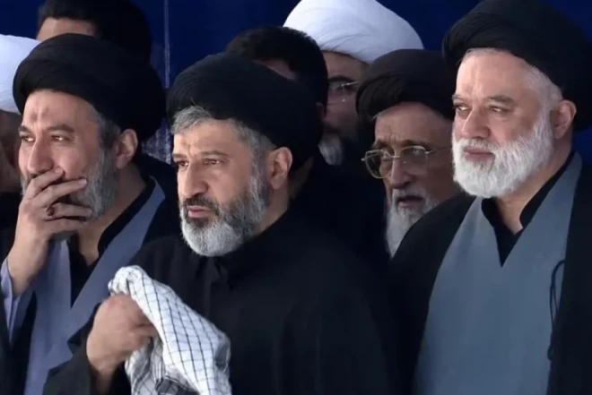 Xamenei atasının vida mərasiminə qatılmadı 