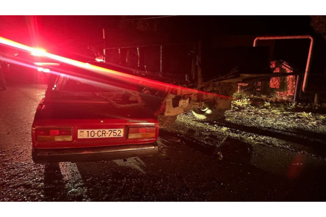 Qubada ağır qəza: Yaralılar var - FOTO