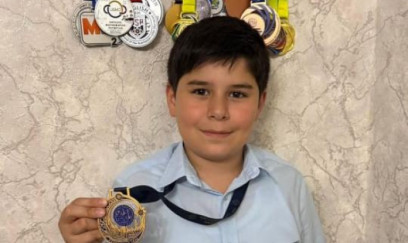 Tanınmış aparıcının oğlundan beynəlxalq uğur: Qızıl medal qazandı!