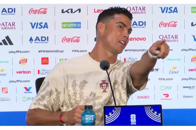 Ronaldodan tənqidçilərinə sərt mesaj 