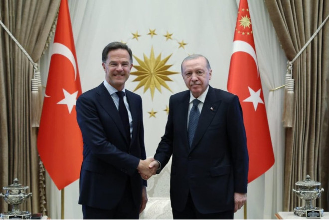Ərdoğan NATO Baş katibi ilə görüşdü 