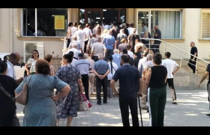 Abşeronun 4 qəsəbəsində rentgen yoxdur: 200 min insan diaqnoz üçün Zabratda növbə tutur