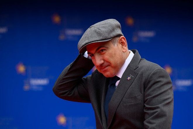Paşinyan məzuniyyətə çıxır 