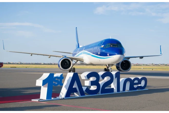 AZAL-ın yeni təyyarəsi ilk reysinə çıxdı 