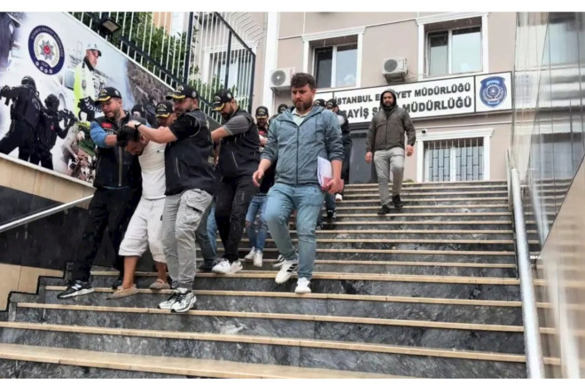 İstanbulda azərbaycanlını aldadıb 1,5 milyonluq qızılını əlindən aldılar