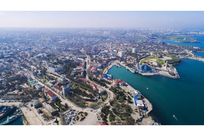 İşğal olunmuş Sevastopol qaranlığa qərq oldu - FOTO