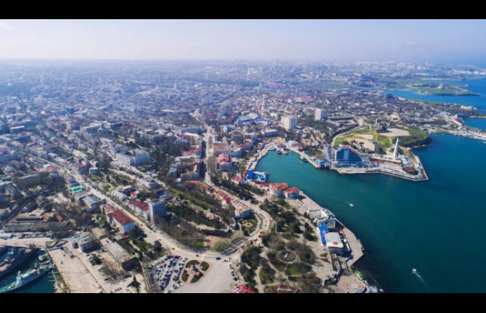 İşğal olunmuş Sevastopol qaranlığa qərq oldu - FOTO