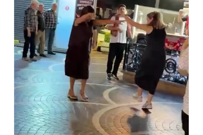 "Tarqovu"da əcnəbilərin Azərbaycan mahnısına maraqlı rəqsi - VIDEO