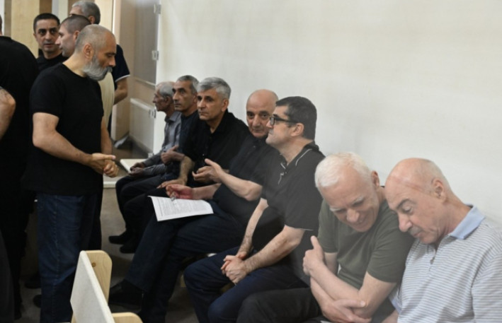 Arayik Harutyunyan və digərlərinin apellyasiya şikayətləri üzrə  məhkəmə KEÇİRİLİB
