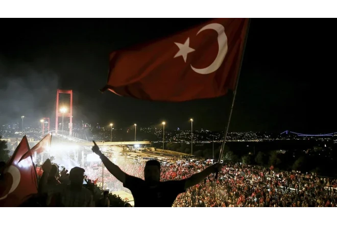 Bu gün Türkiyədə Demokratiya və Milli Birlik Günüdür