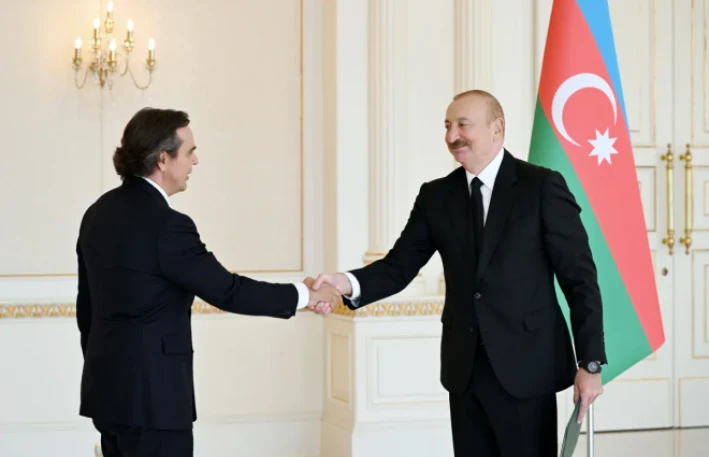 Prezident yeni səfirləri qəbul etdi - YENİLƏNİB