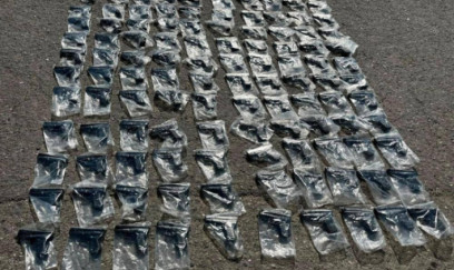 Sərnişin avtobusundan 120 tapança aşkarlanıb 