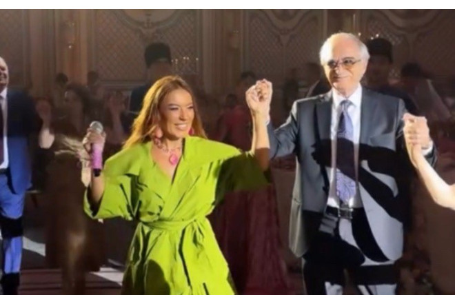 Polad Bülbüloğlu “Yallı” oynadı - VIDEO