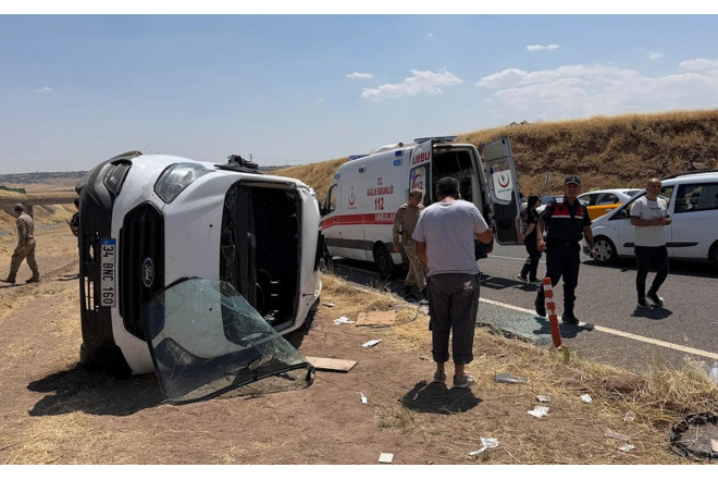Türkiyədə şagirdləri daşıyan avtobus aşdı - 19 nəfər yaralandı