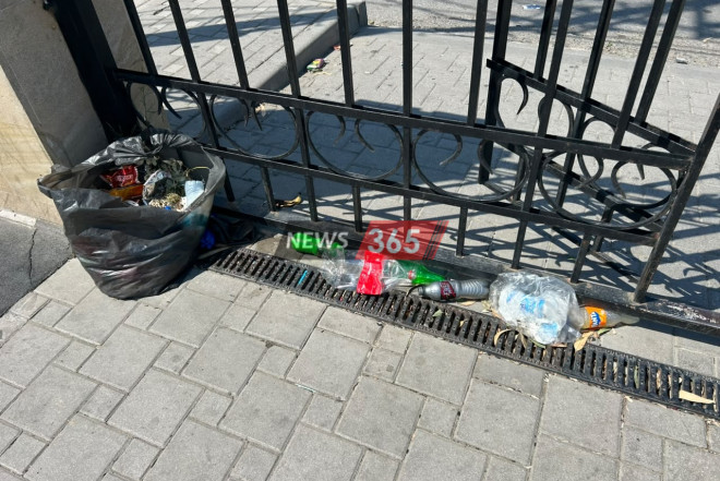 Binəqədidə Şəhidlər Parkı baxımsız qalıb: “Nə süpürən var, nə də baxan”- FOTOLAR