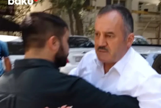 Xəstəxana rəhbəri Baku TV-nin əməkdaşına xəsarət yetirdi 