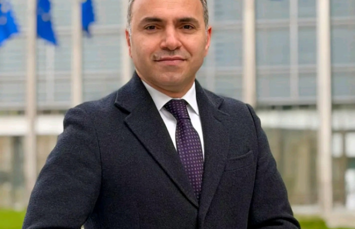Jurnalistə vəzifə verildi 